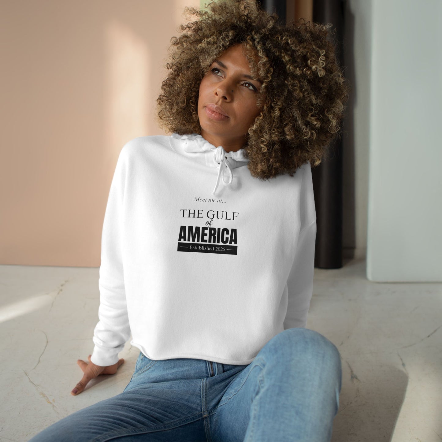 Stylish Crop Hoodie - 'Meet Me At The Gulf America' Design