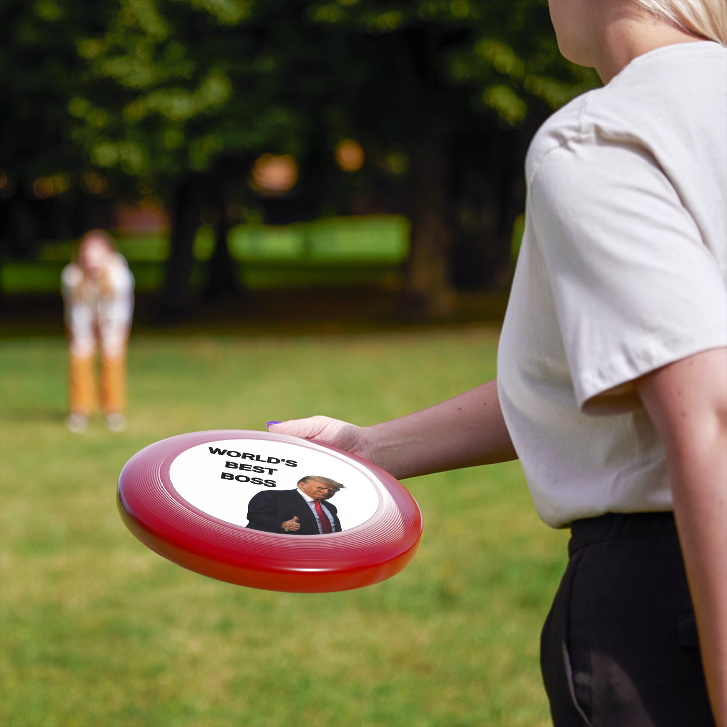 World's Best Boss Frisbee - Fun Outdoor Toy for Friends & Family