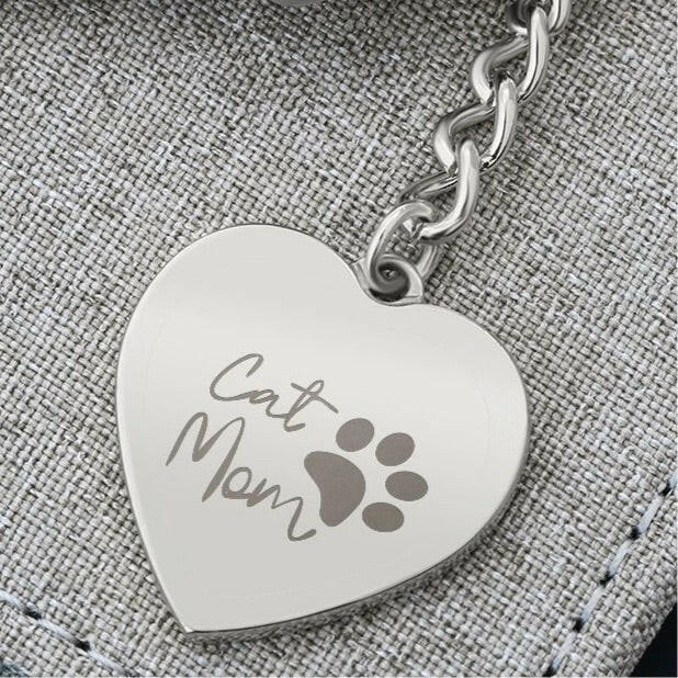 Cat Mom Paw Engraved Heart Keychain - Jewelry - Epileptic Al’s Shop